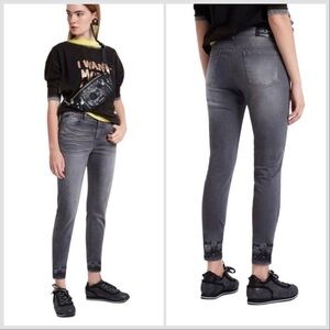 Desigual Gray Boho Denim Embellished Ankle Zip Hem Trousers Women’s Size 40 (6)